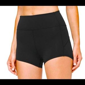 NEW LuluLemon in Movement short